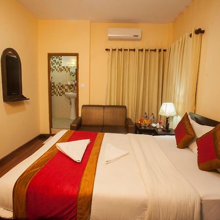 Hotel Dream City Катманду Экстерьер фото
