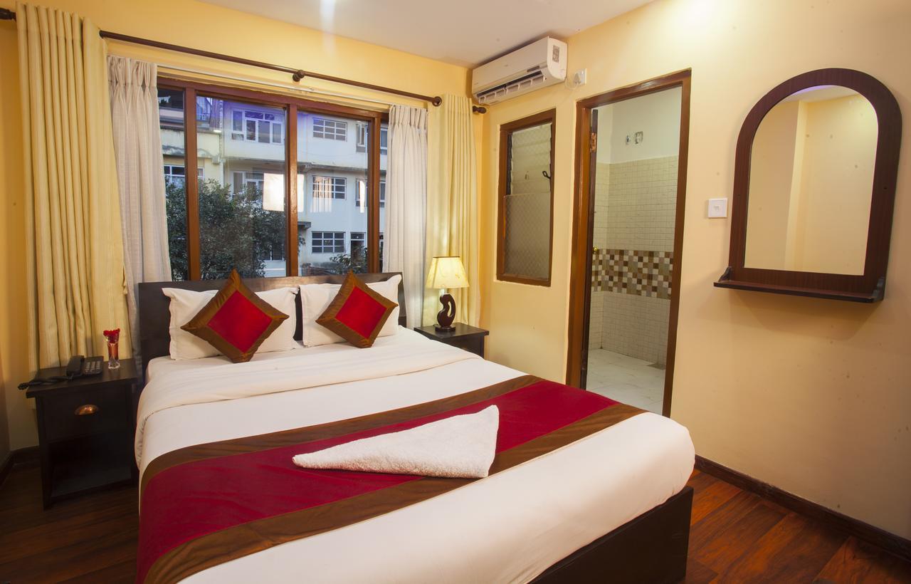 Hotel Dream City Катманду Экстерьер фото