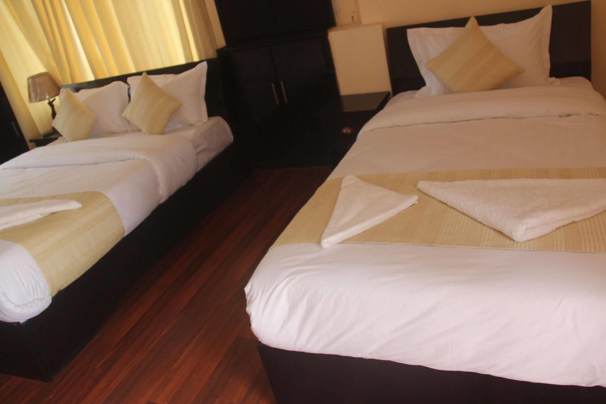 Hotel Dream City Катманду Экстерьер фото