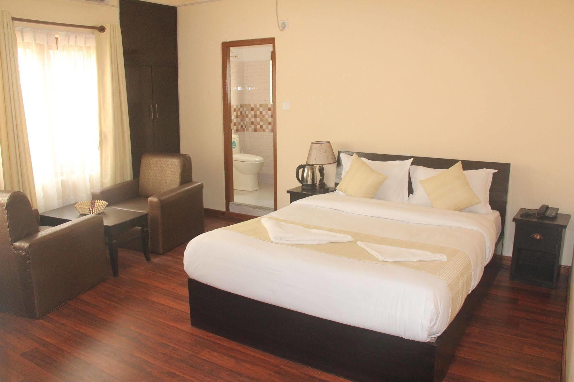 Hotel Dream City Катманду Экстерьер фото