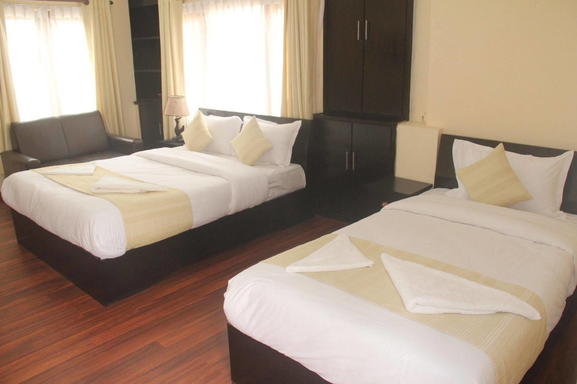 Hotel Dream City Катманду Экстерьер фото
