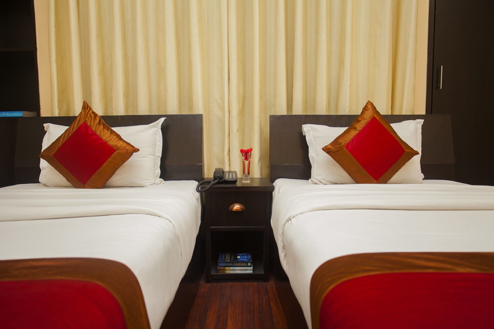 Hotel Dream City Катманду Экстерьер фото